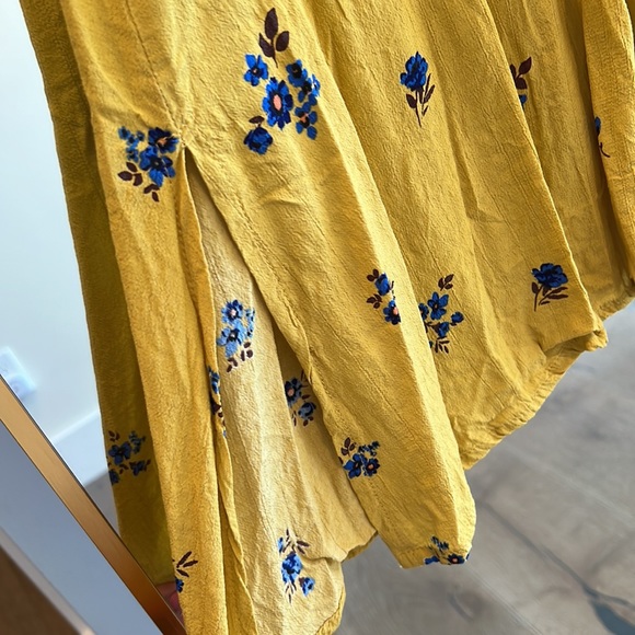 Faithfull The Brand Summer Midi Dress, size 6 - Picture 5 of 6